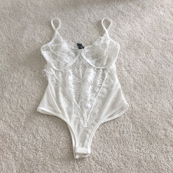 Windsor Tops - White Lace Bodysuit